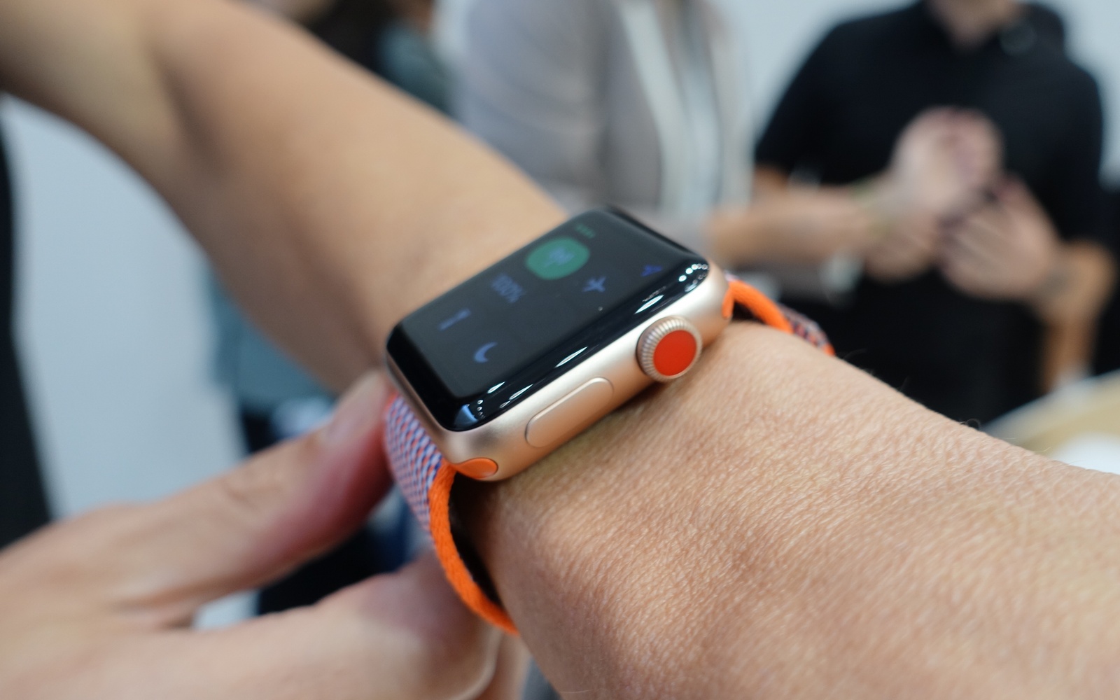 Внешний аккумулятор для Apple Watch? Почему бы и нет
