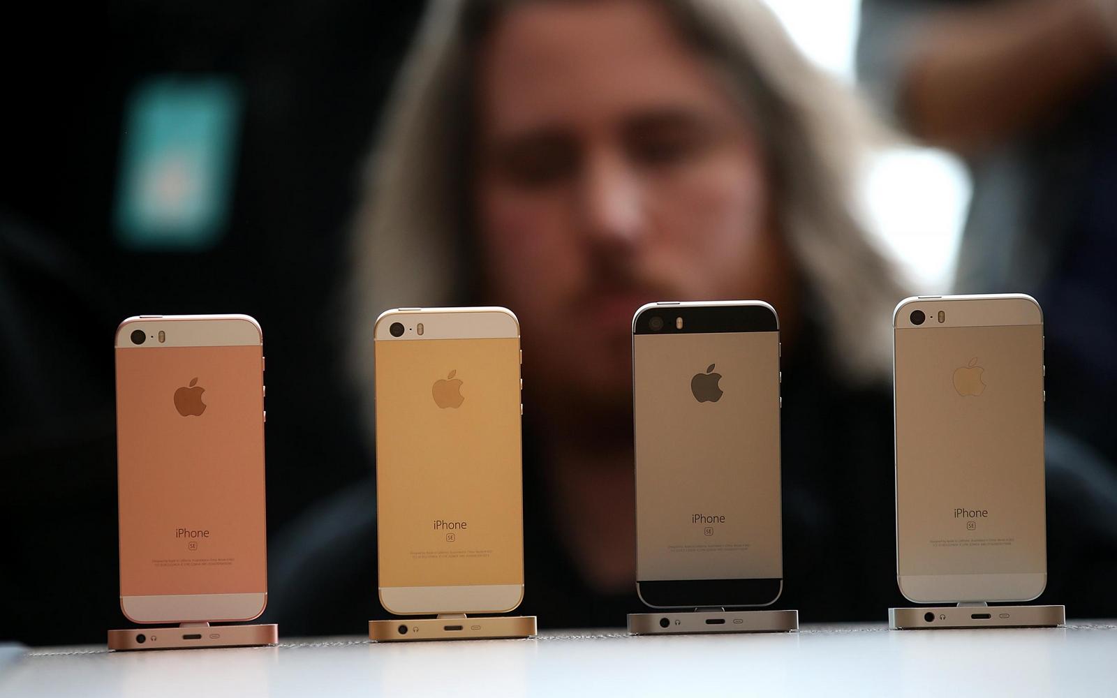 Apple не покажет iPhone SE 2 в июне