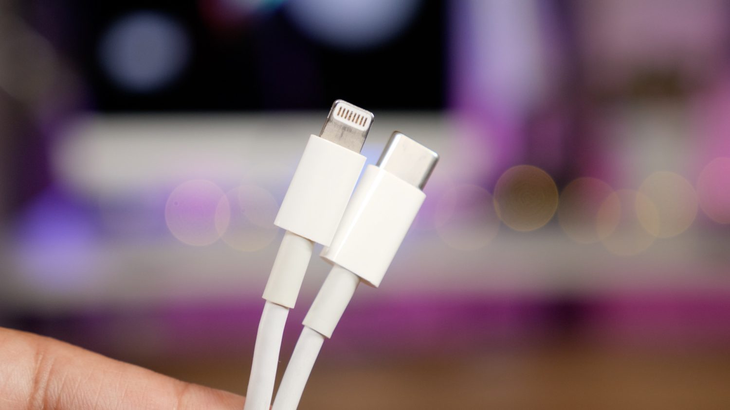 Apple снизила цену на Lighning-кабель с выходом USB-C