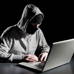 На русскоязычных форумах можно купить комплект ПО для «юного хакера»